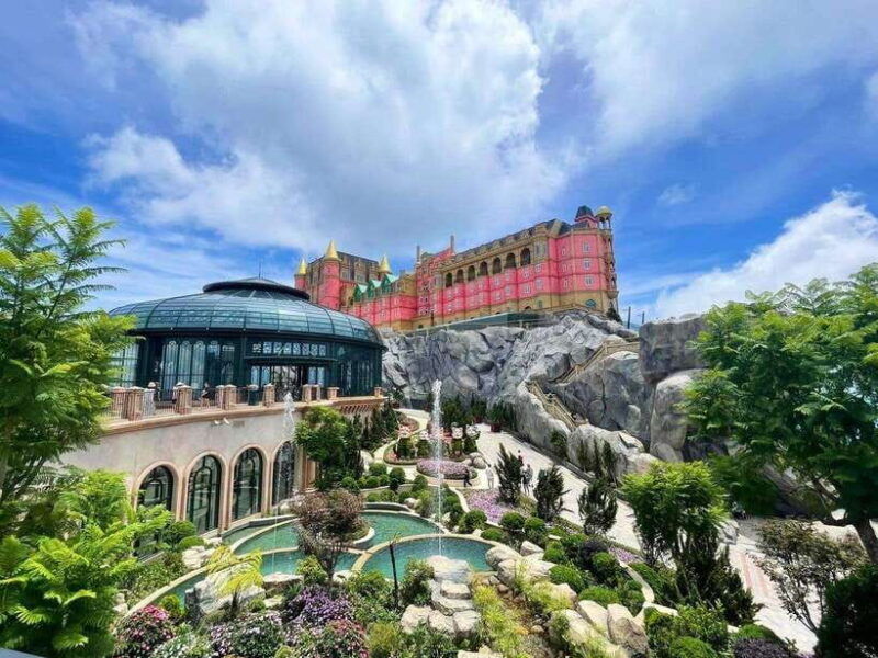 hoi-an-da-nang-ba-na-hills-and-golden-bridge-afternoon-tour