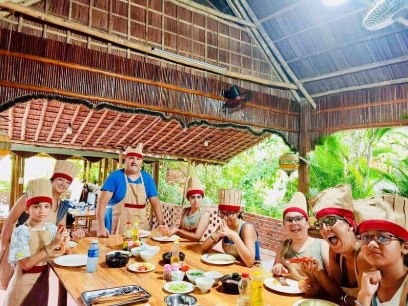 hoi-an-da-nang-market-tour-boat-ride-and-cooking-class