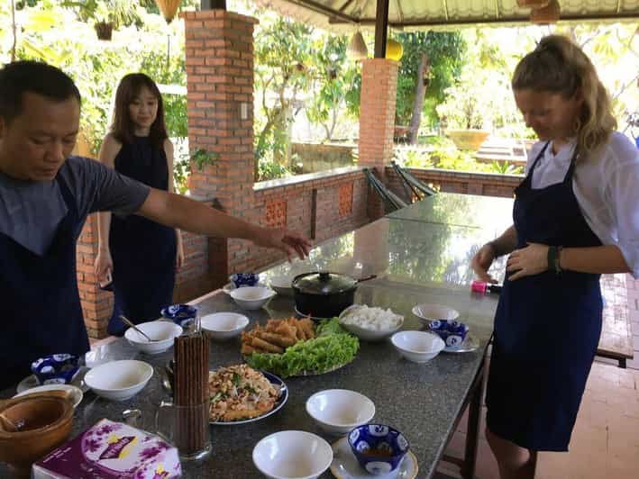 hoi-an-eco-cooking-class-in-bay-mau-coconut-village