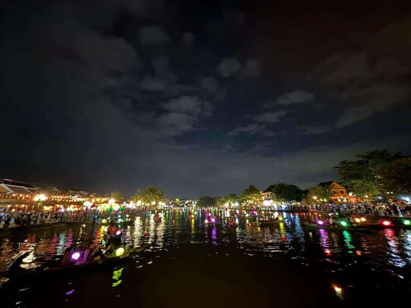 hoi-an-evening-food-tour-with-river-cruise