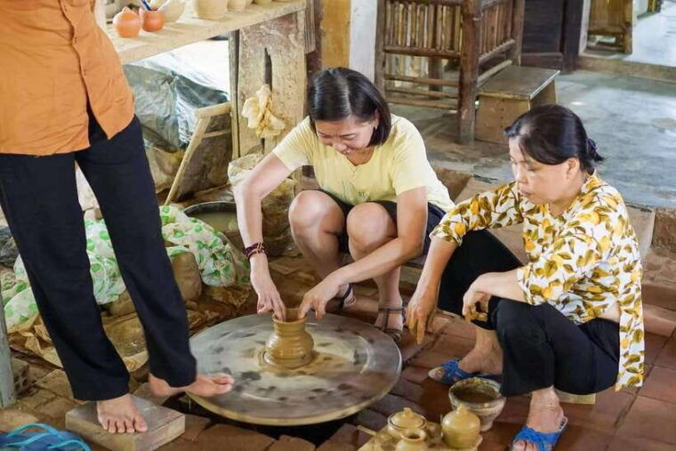 hoi-an-experience-pottery-making-with-local-craftsmen
