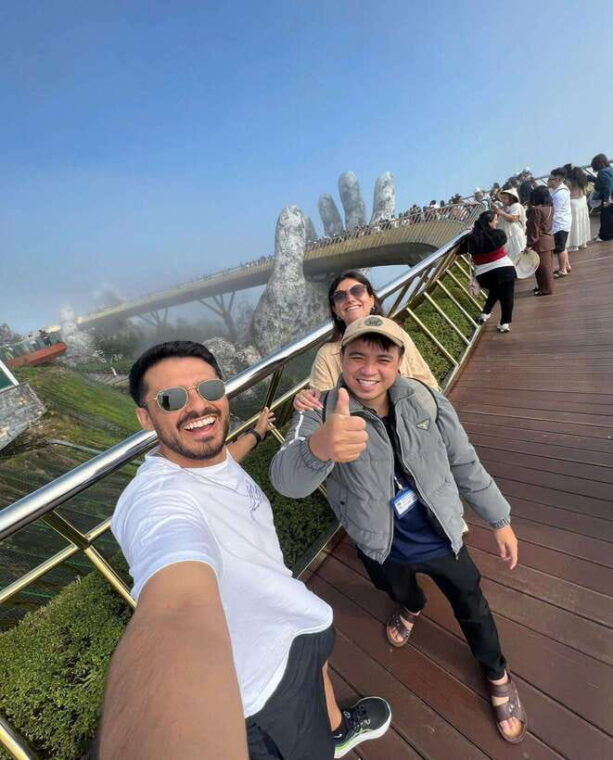 hoi-an-golden-hand-bridge-bana-hills-small-group-tour