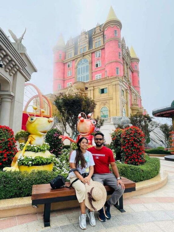 hoi-an-golden-hand-bridge-bana-hills-small-group-tour