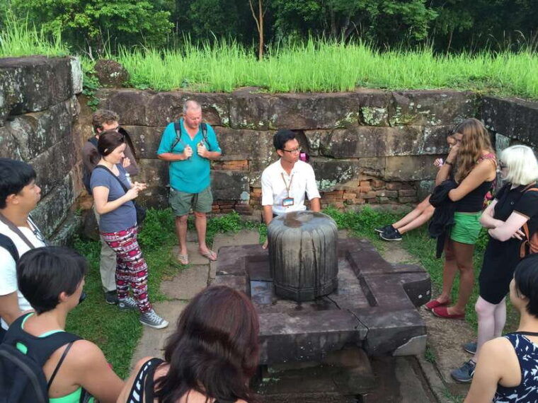 hoi-an-half-day-excursion-to-my-son-sanctuary-tour