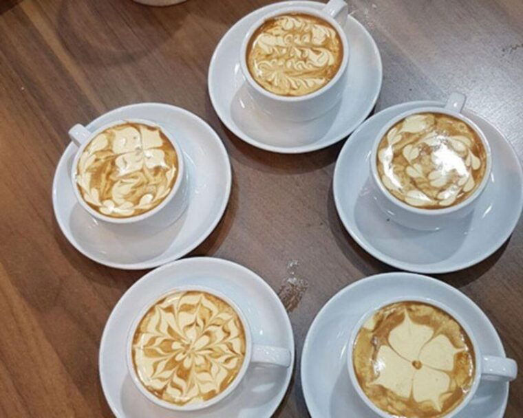 hoi-an-hand-on-making-vietnamese-coffee-class-culture