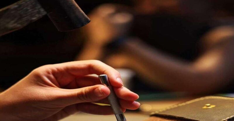 hoi-an-handmade-leather-crafts-workshop-starter-course