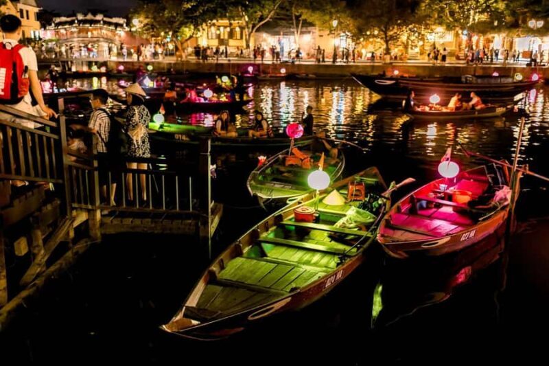 Hoi An: Hoai River Lantern Boat Ride with Spa Discount - What Reviewers Say
