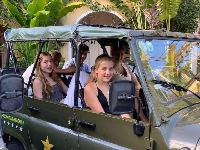 hoi-an-jeep-sunset-adventure-enjoy-cocktails-local-food