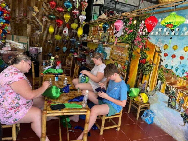 hoi-an-lantern-making-class-at-local-home-with-local-family