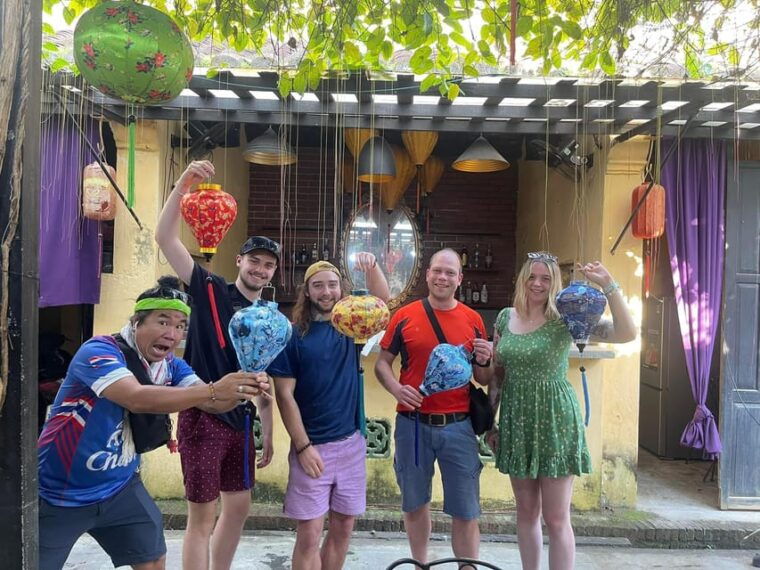 hoi-an-lantern-making-workshop-bamboo-basket-boat-tour