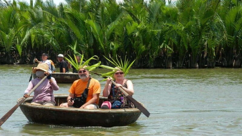 hoi-an-making-lantern-cooking-class-with-basket-boat-ride-4