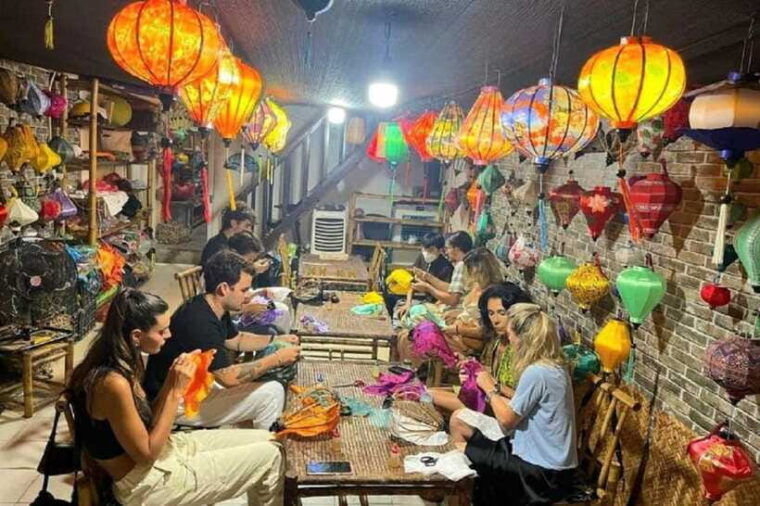 hoi-an-making-lantern-cooking-class-with-basket-boat-ride-4