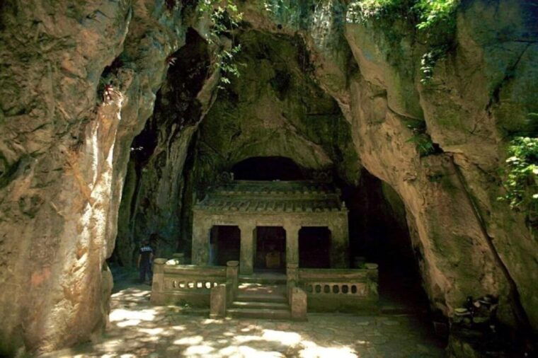 hoi-an-marble-mountains-lady-buddha-and-am-phu-cave-tour