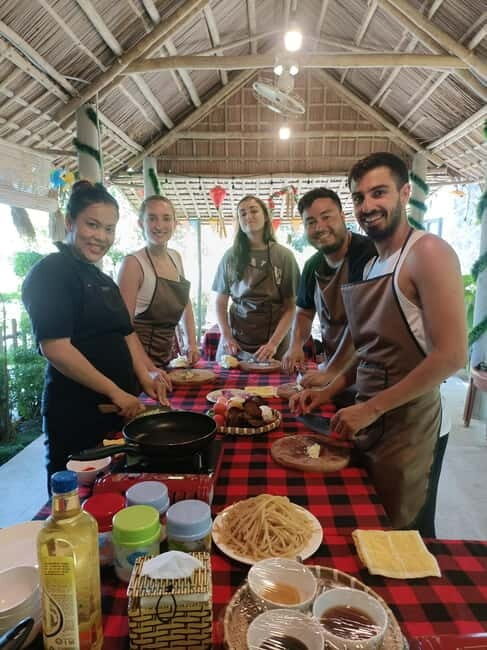 Hoi An: Market Visit, Basket Boat Ride, and Cooking Class - Key Points