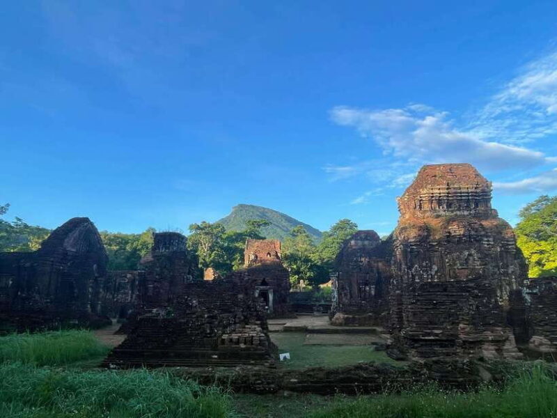 Hoi An: My Son Ruins: Guide-Bus-Boat-Cultural Show-Lunch - In The Sum Up