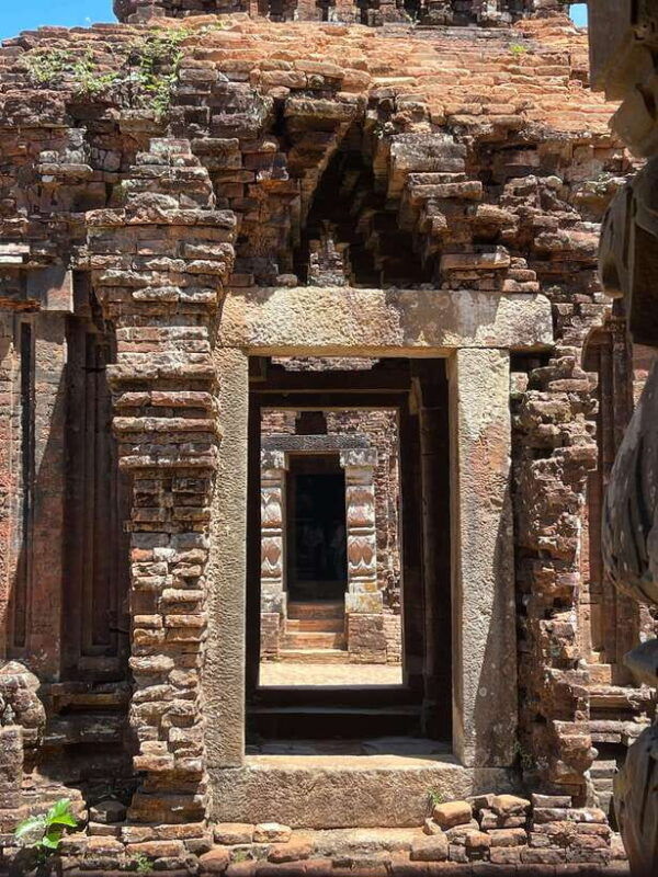 hoi-an-my-son-ruins-guide-bus-boat-cultural-show-lunch