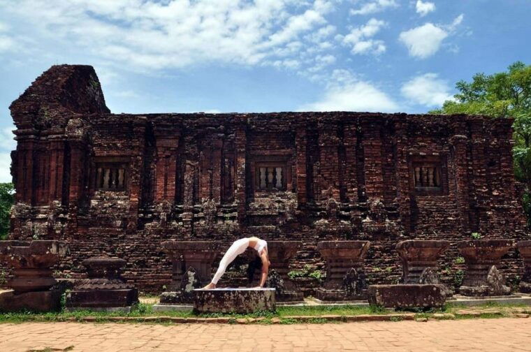 hoi-an-my-son-sanctuary-tour-with-cruise-trip