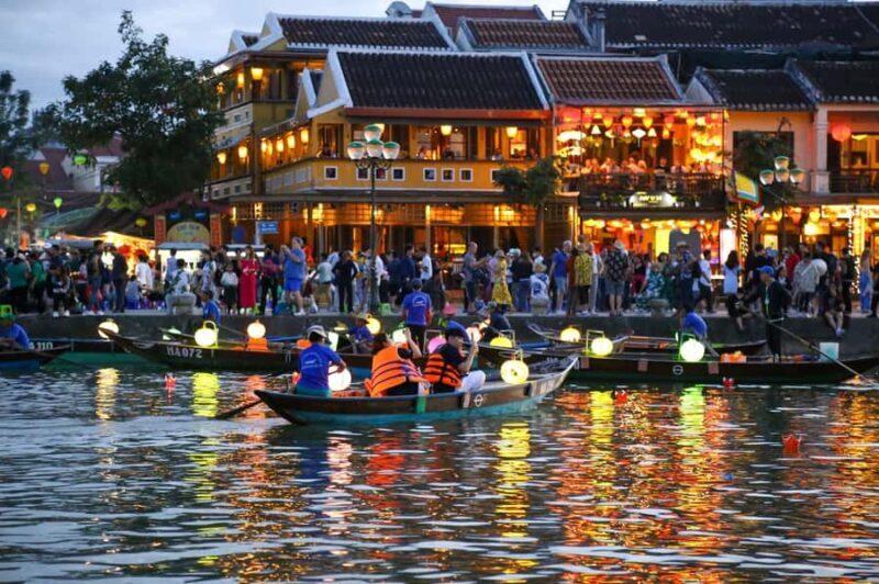 Hoi An Night Boat & Floating Paper Lantern on the Hoai River - Key Points