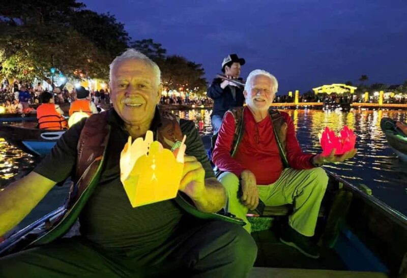 Hoi An: Night Boat & Lantern Experience - What the Tour Entails