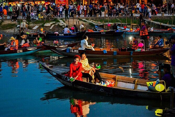 Hoi An Night Boat Ride with Lantern Release - A Detailed Look at the Experience