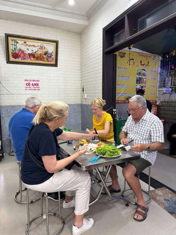 Hoi An Nightlife And Food Tour By Electric Scooter - A Practical Look at the Hoi An Nightlife and Food Tour