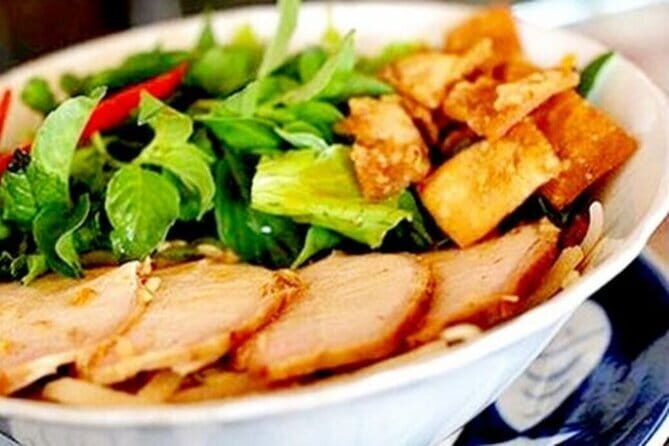 Hoi An old Town Walking Tour included Temple and Boat Tour - FAQ