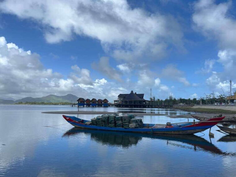 hoi-an-private-car-to-hue-via-hai-van-pass-and-sighseeings