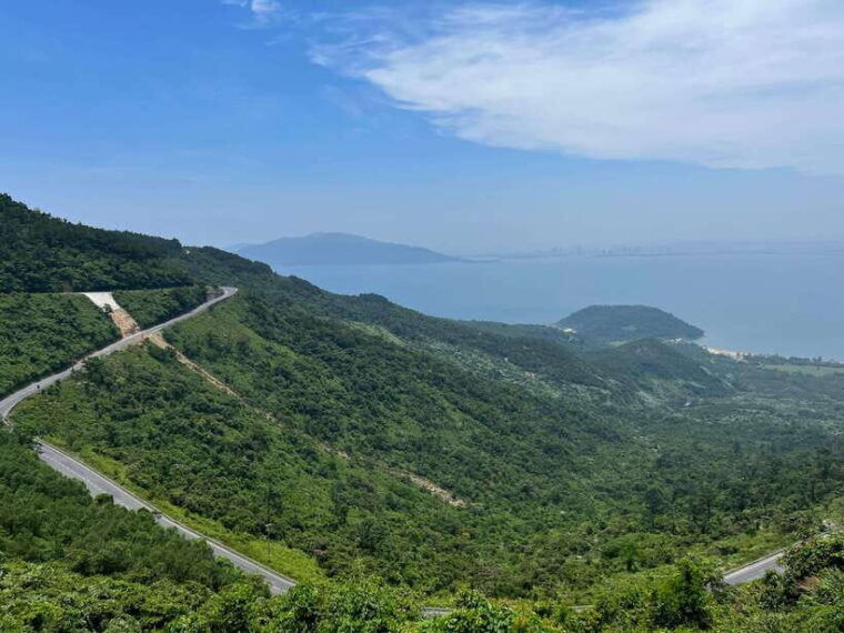 hoi-an-private-car-to-hue-via-hai-van-pass-and-sighseeings