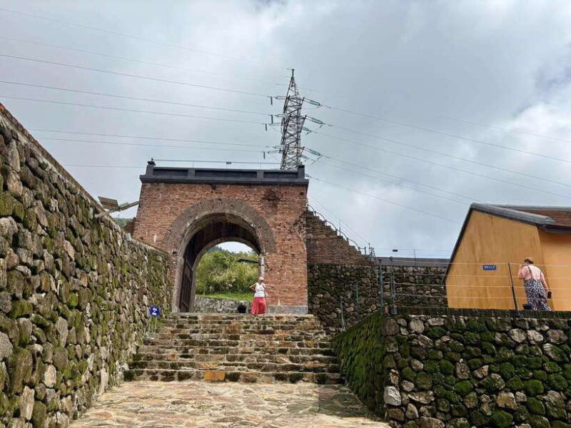 hoi-an-private-car-to-phong-nha-with-sightseeing-stops