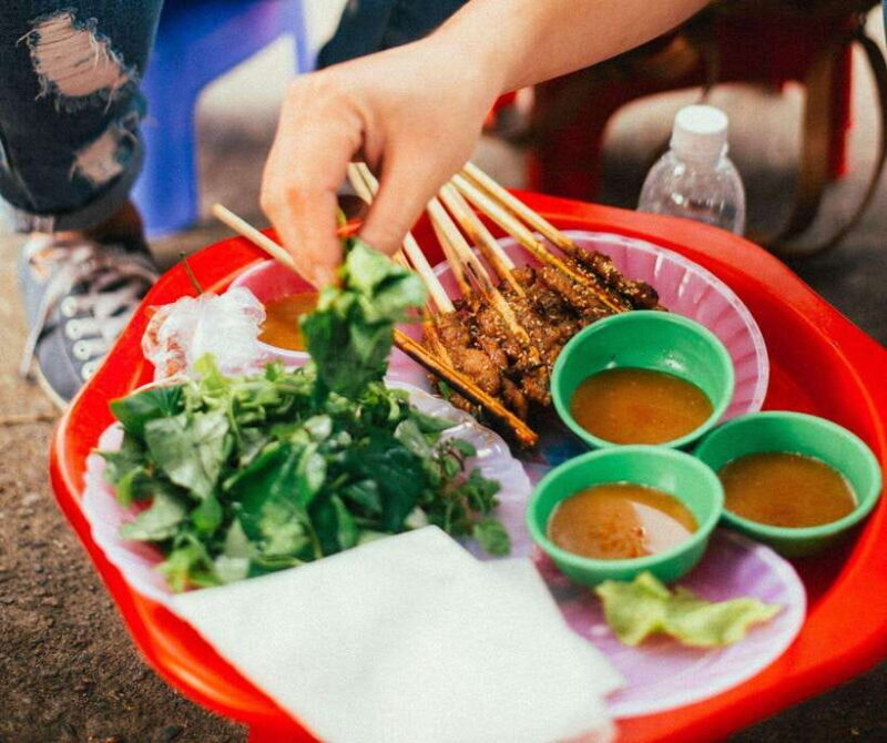 Hoi An: Private Evening Food Tour by Bike - An In-Depth Look at the Experience