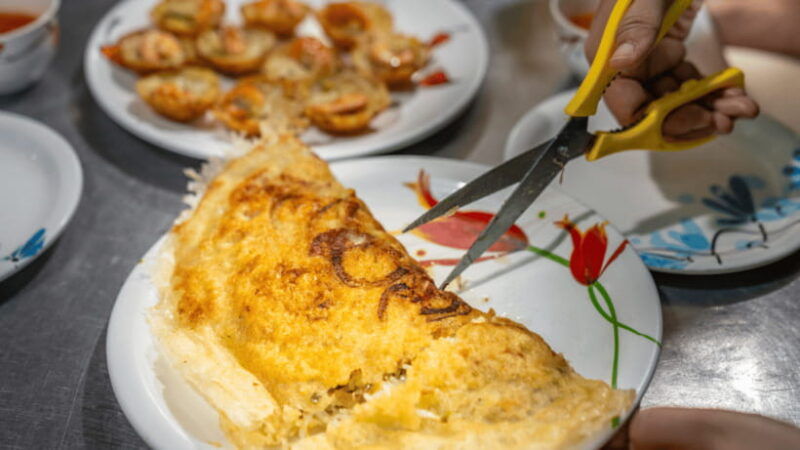 hoi-an-private-evening-food-tour-by-bike