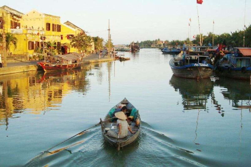 hoi-an-private-lantern-cruise-on-the-thu-bon-river