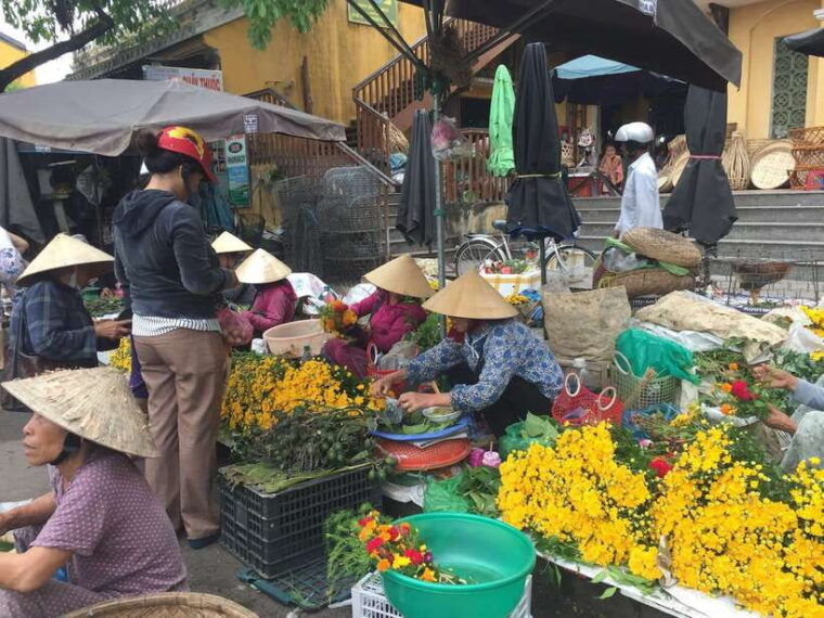 hoi-an-sacred-traditions-and-vegetarian-delights-tour