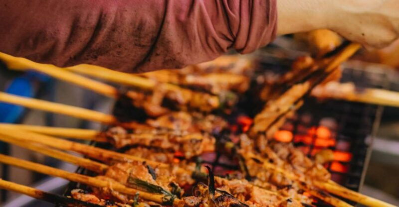 hoi-an-street-food-tour-by-motorbike