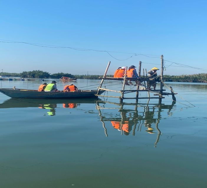 hoi-an-sunrise-moment-on-thu-bon-riverduy-hai-fish-village