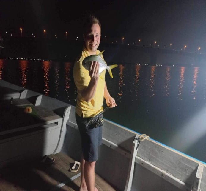 hoi-an-sunset-bbq-fishing-tour-with-locals-by-boat-cruise