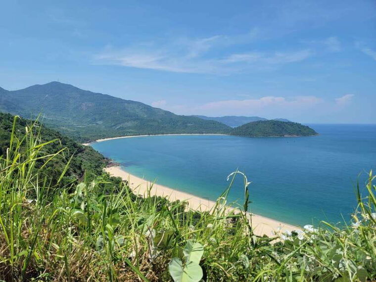 hoi-an-to-hue-via-hai-van-pass-by-easy-rider