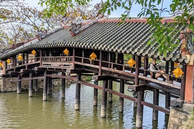Hoi An to Hue via Hai Van Pass with English Driver & Sightseeing - Authentic Experiences and Local Flavors