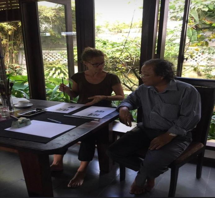 hoi-an-traditional-vietnamese-calligraphy-class-in-oldtown