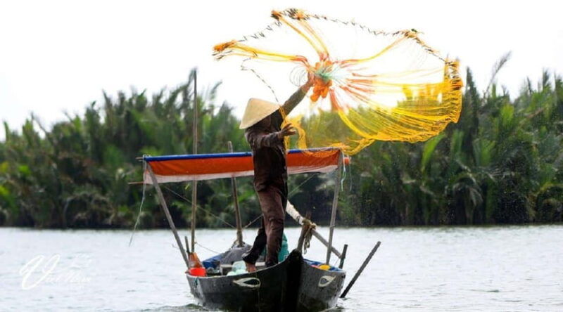 hoi-an-vegetarian-cooking-class-and-basket-boat-ride