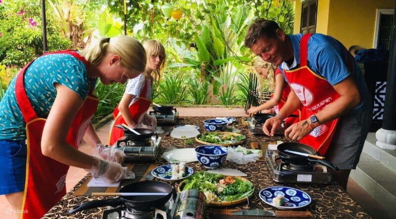 hoi-an-vegetarian-cooking-class-and-basket-boat-ride