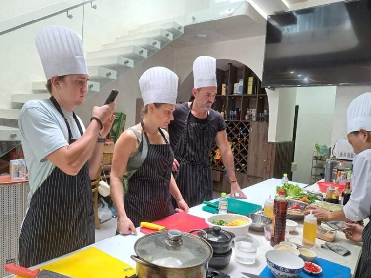 hoi-an-vegetarian-cooking-class-explore-local-market-trip