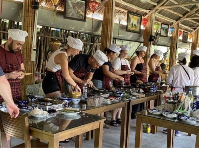 hoi-an-vegetarian-cooking-class-w-local-family-and-transfer