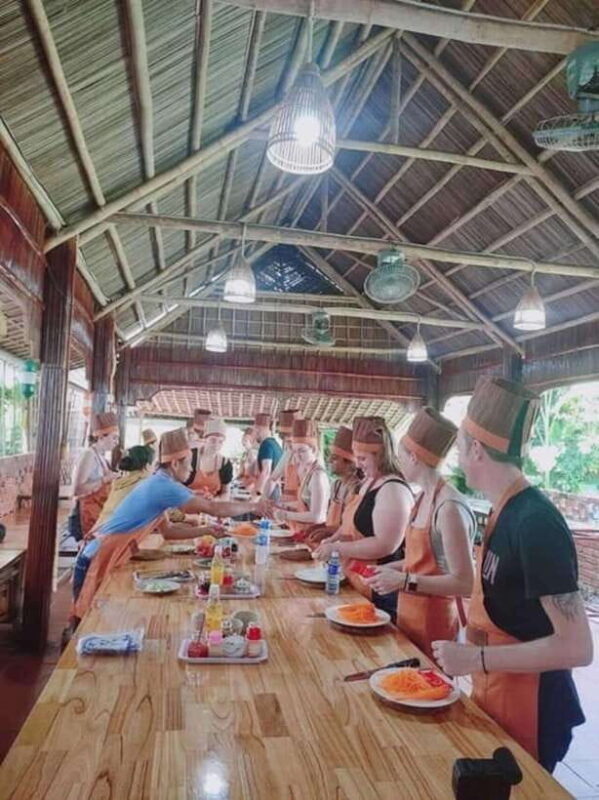hoi-an-vietnamese-cooking-class-with-pho-and-eco-tour