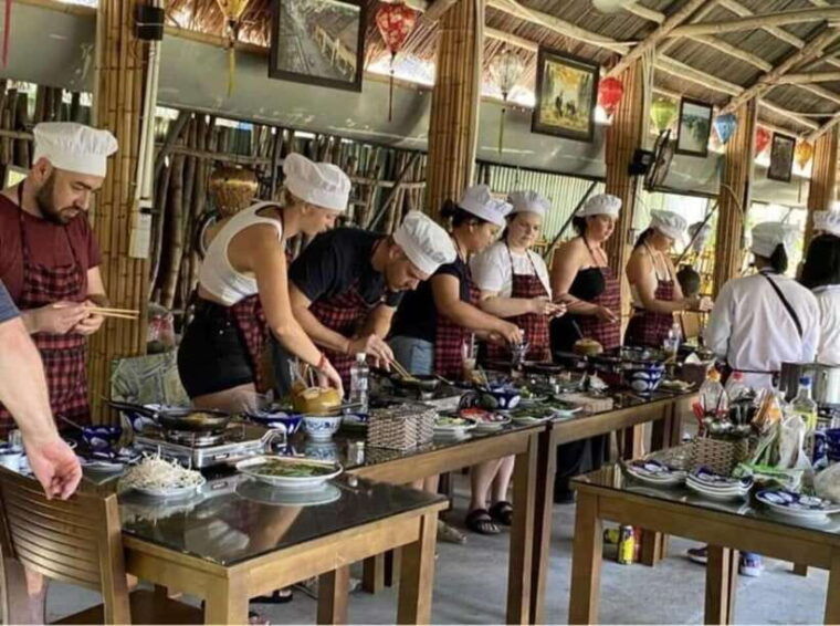 hoi-an-vietnamese-cooking-class-with-pho-and-eco-tour
