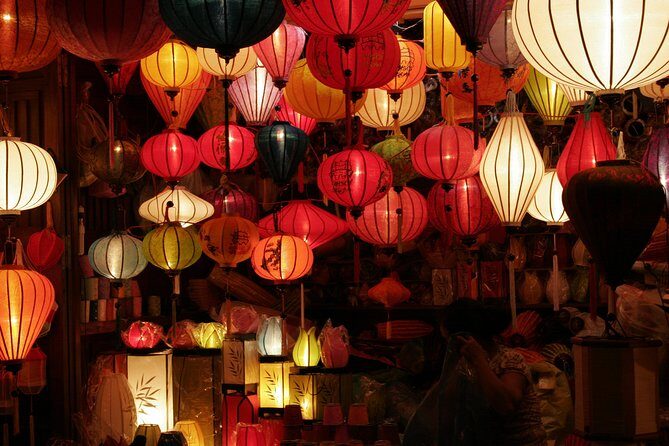 Hoi an walking tour taste local vietnamese food & hoi an night - Exploring the Details: What This Tour Offers