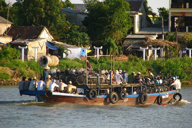 Hoi an walking tour taste local vietnamese food & hoi an night - Who Is This Tour Best For?