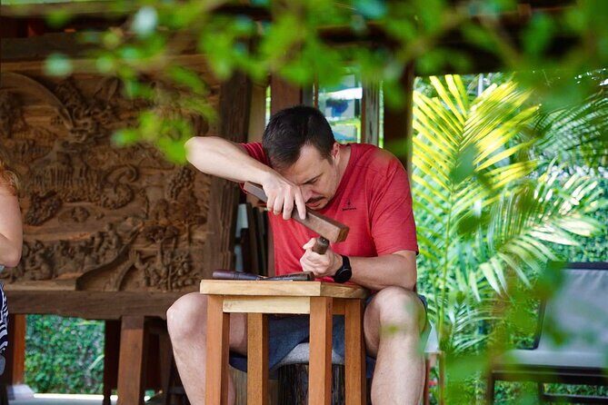 Hoi An Wood Carving: Create Your Art Wood with Master Artisan - Arrival and First Impressions: A Village Transformed