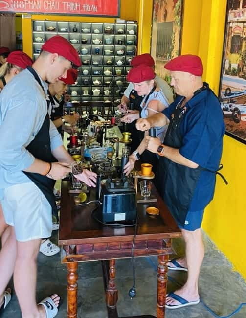 Hoi An:Coffee Making Class (Coffee: egg, Salt, Coconut, ...) - FAQ