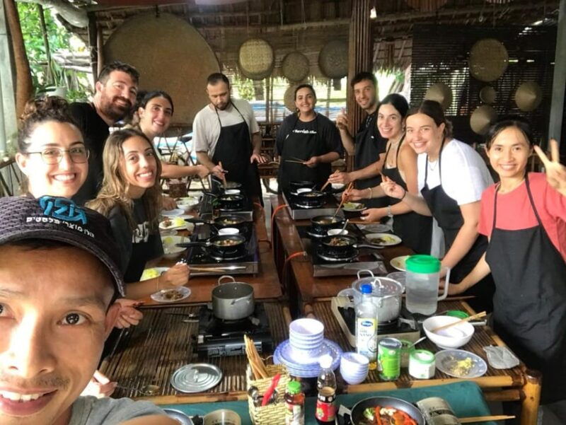 hoi-anmarket-tour-basket-boat-ride-and-cooking-class-w-pho